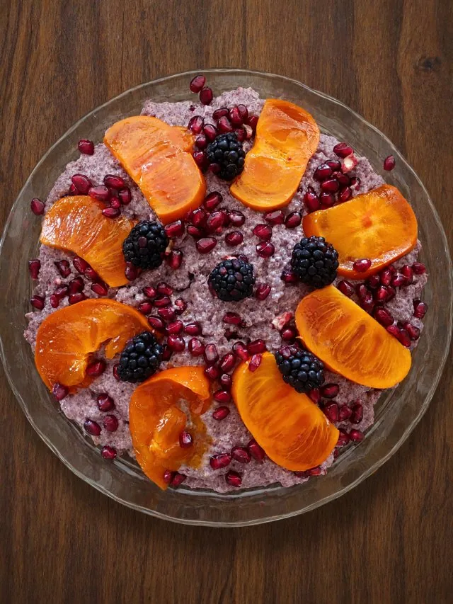 Pomegranate and blackberry mousse with persimmon